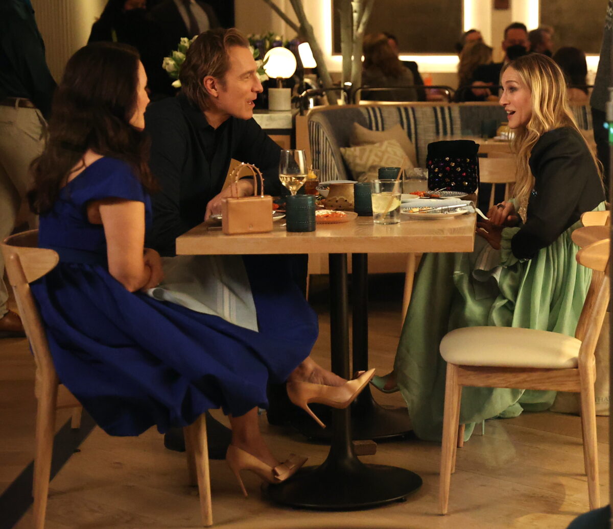 L'attrice Sarah Jessica Parker mentre sta recitando per Sex and the city
