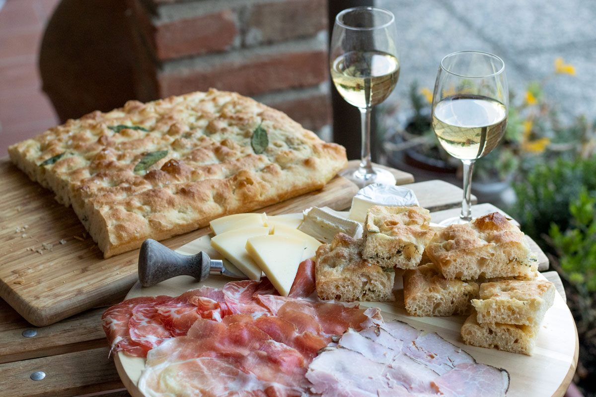 Focaccia con la salvia
