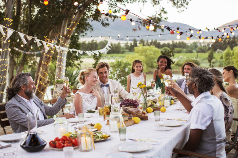 Come dispongo gli ospiti al mio matrimonio per creare meno controversie possibili?