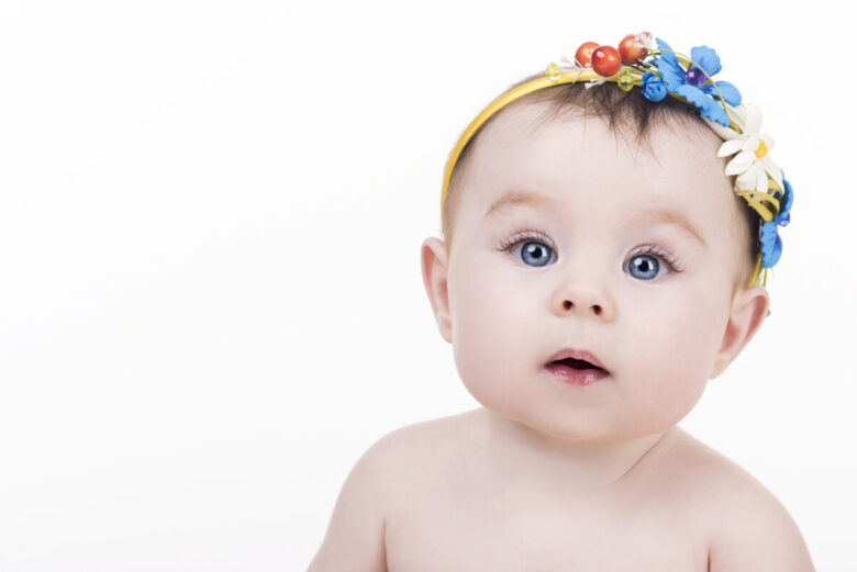 Accessori capelli neonata: idee e tendenze per bimba