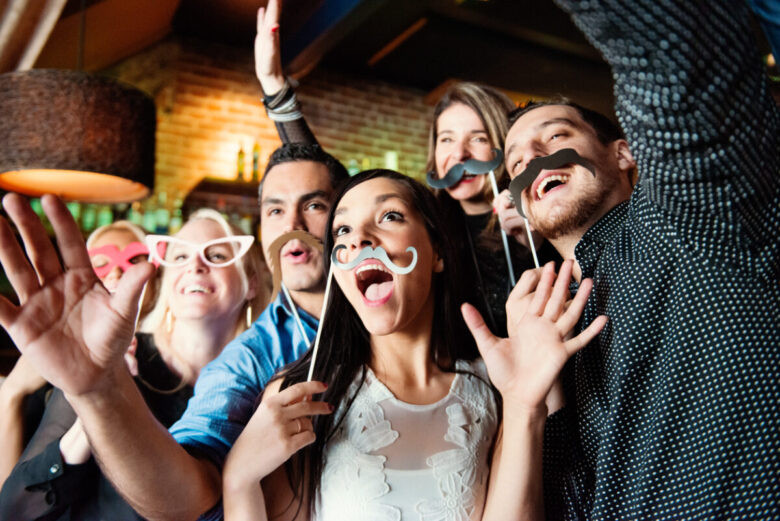 Angolo photo booth matrimonio: 5 idee simpatiche