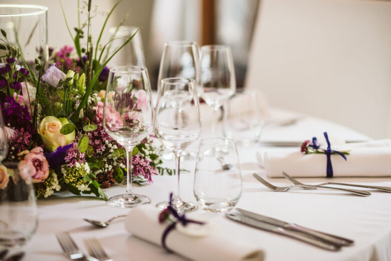 Tavoli matrimonio, come scegliere i nomi: idee a tema