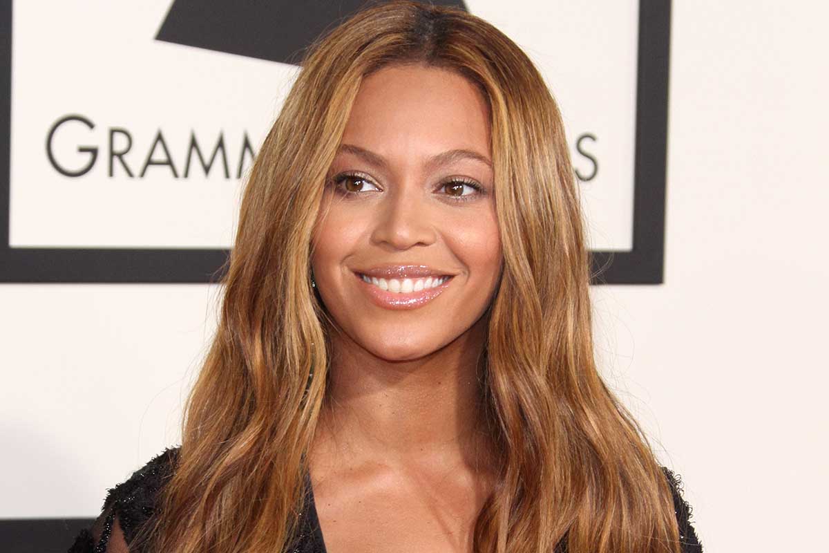 Beyoncé Knowles, al via il tour: i look sono spettacolari