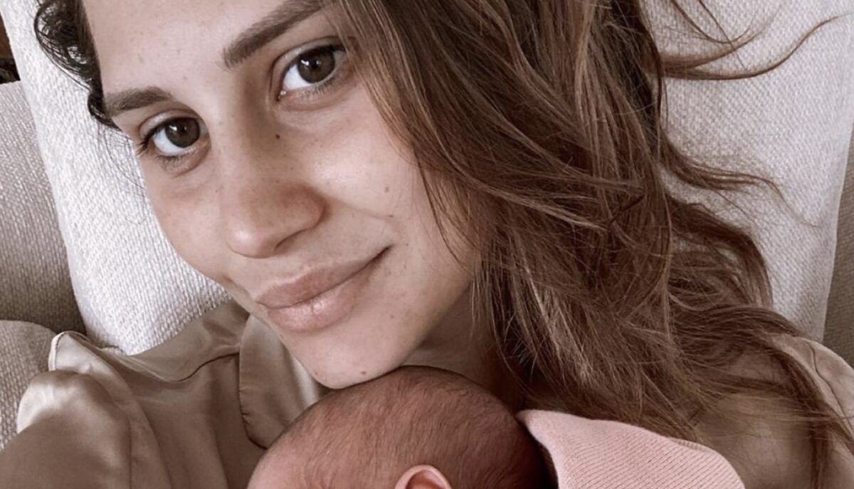 Beatrice Valli, corsa all’ospedale per la figlia Azzurra: cosa è successo alla bambina?