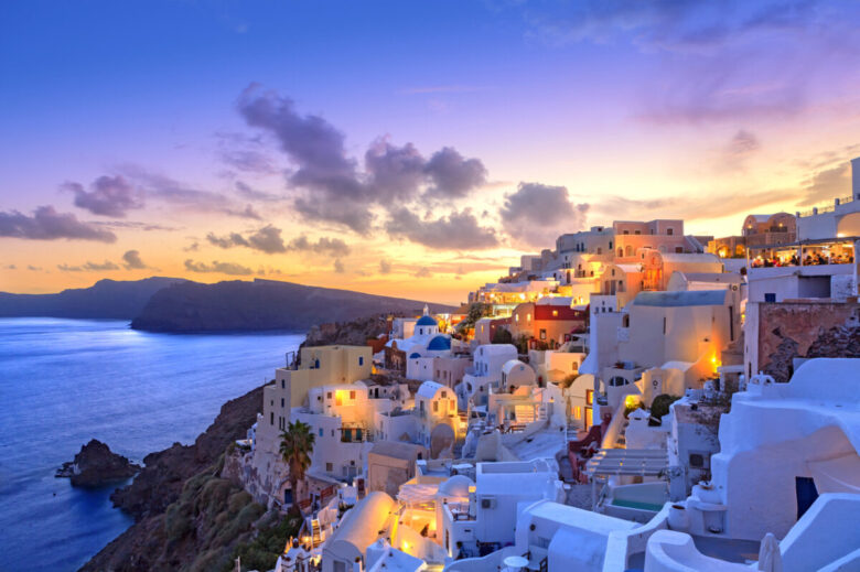 Tramonto a Santorini: 5 luoghi da cui goderselo