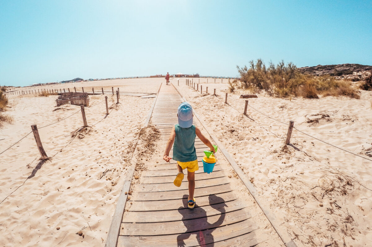 Viaggiare in famiglia è possibile: 10 posti da visitare con i figli in Italia
