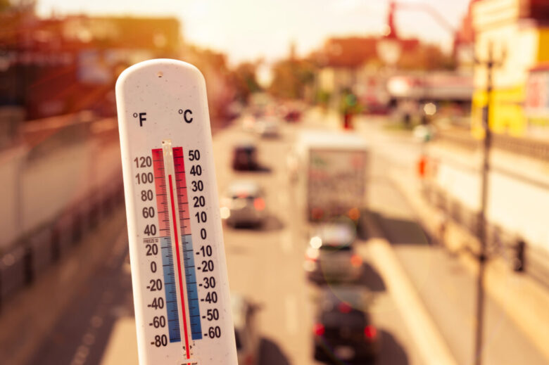 Qual è la differenza tra caldo afoso e caldo torrido