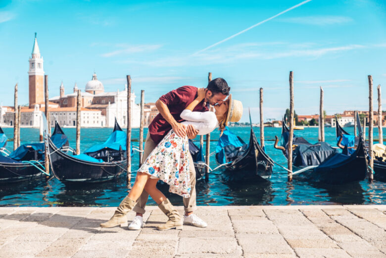 Aquario e l'amore: cosa aspettarsi ad Agosto
