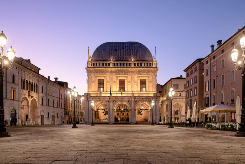 Piazza Loggia Brescia in Italia
