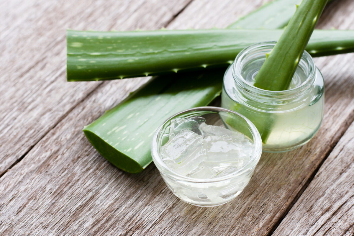 Come usare il gel di aloe vera sul viso