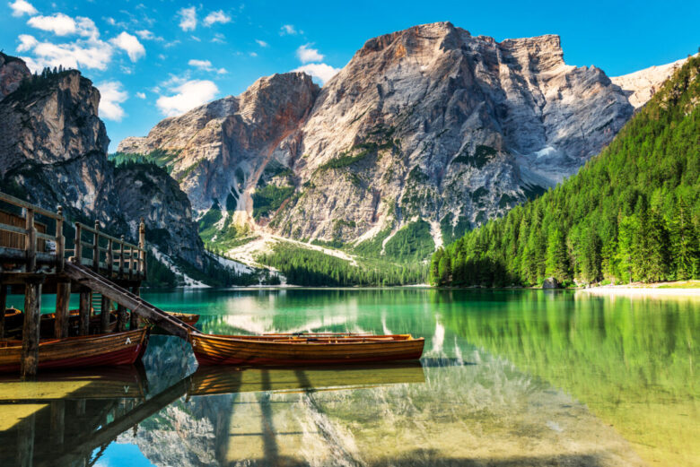 Lago di Braies, dove si trova e dove dormire