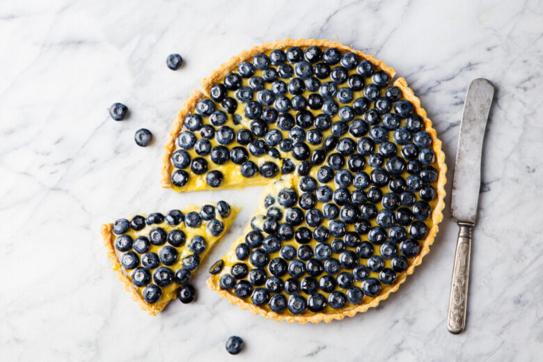 Crostata con mirtilli e crema pasticcera