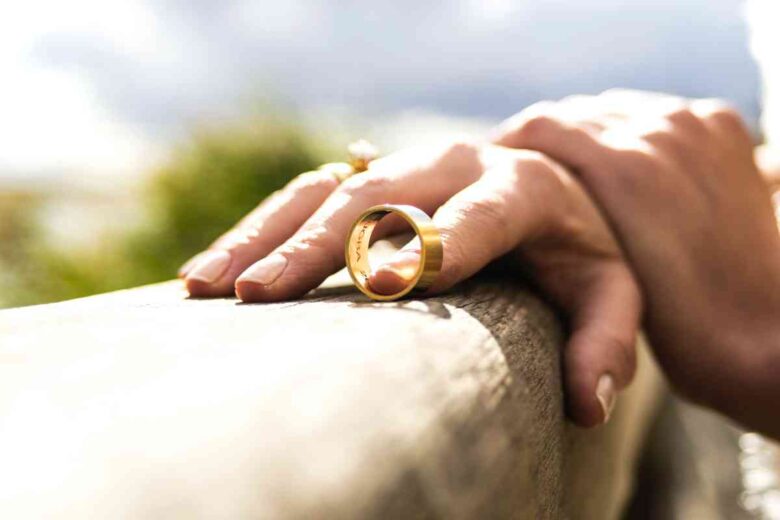 Una donna alle prese col divorzio (ph Unsplash)