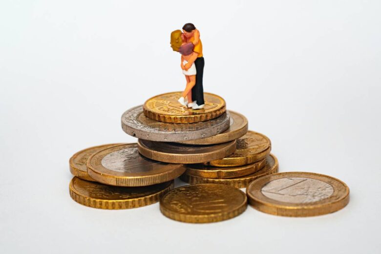 La gestione dei soldi nel matrimonio è importante (ph Unsplash)