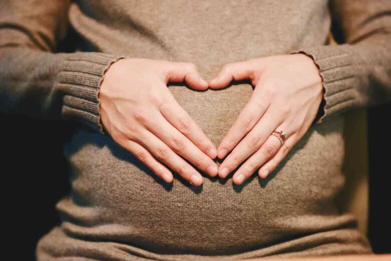 Una donna incinta (ph Unsplash)