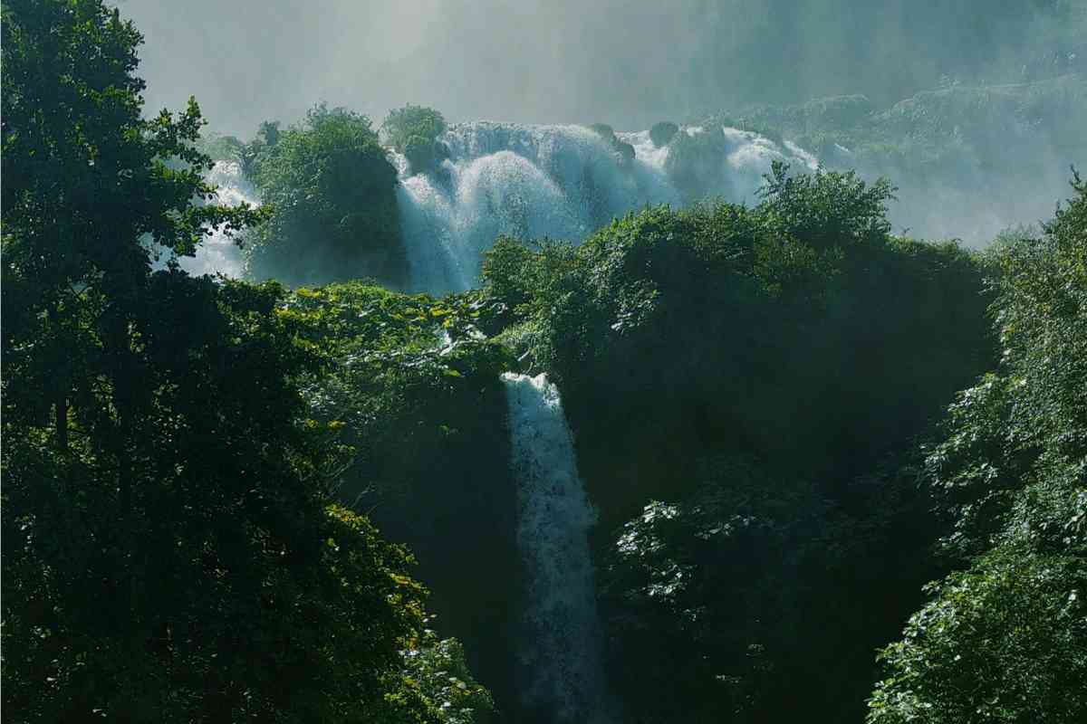 La cascata delle Marmore (ph Unsplash)