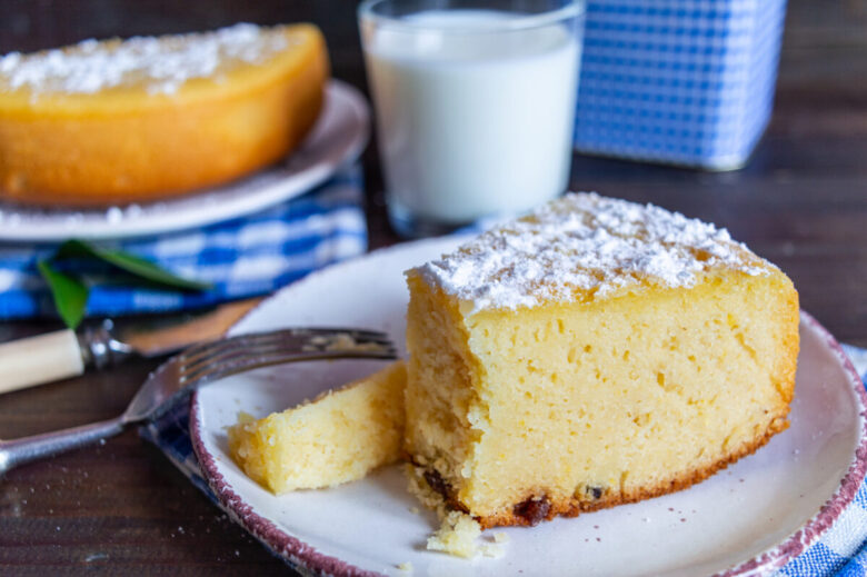 Torta al latte caldo