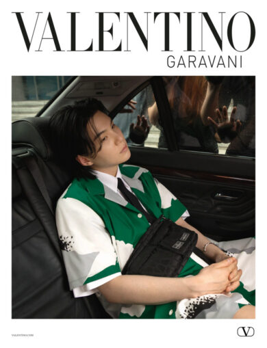 SUGA per Valentino (ph. ufficio stampa Valentino)