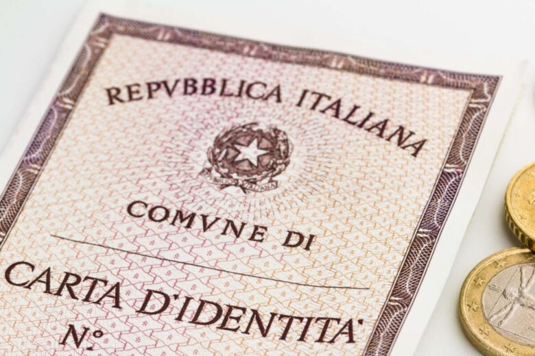Carta d'identità (ph.iStock)