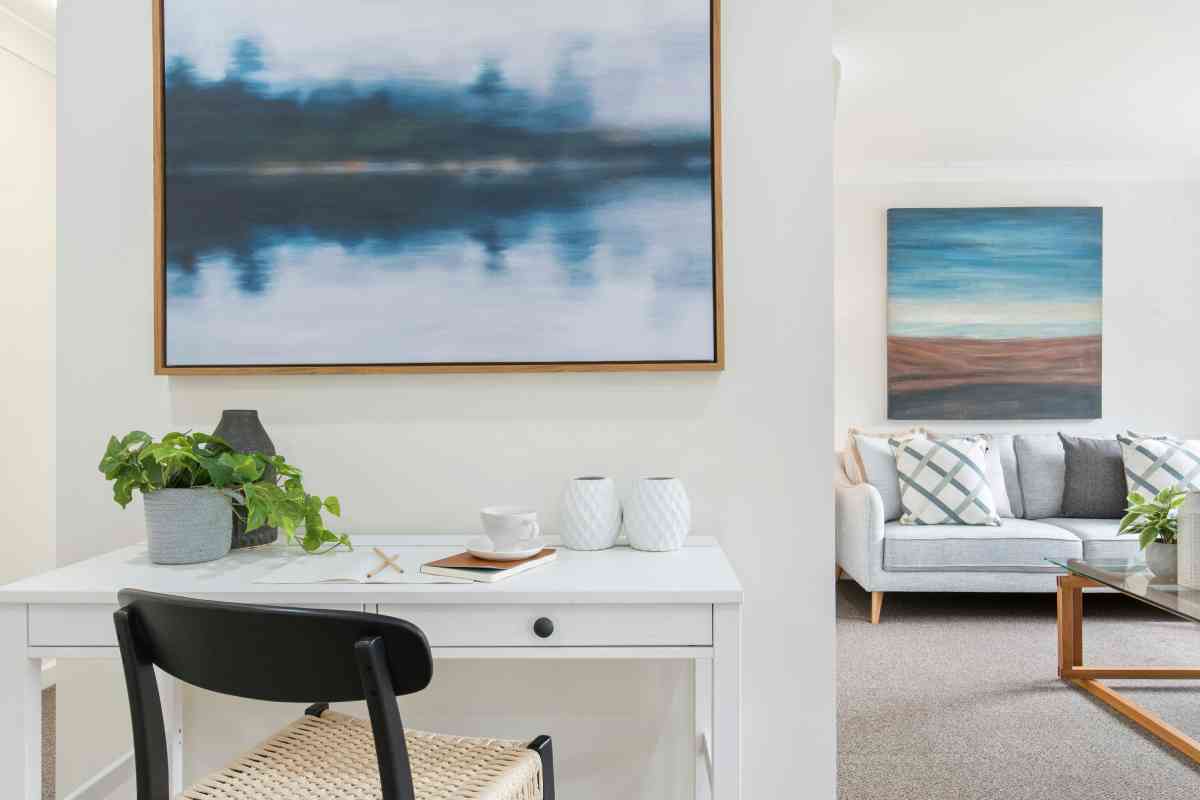 Una casa arredata in stile Coastal (ph Unsplash)