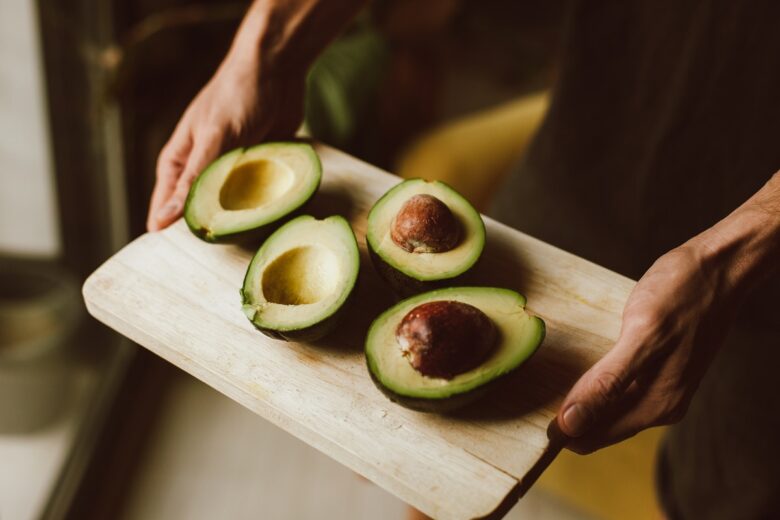 Avocado: calorie, valori nutrizionali e benefici