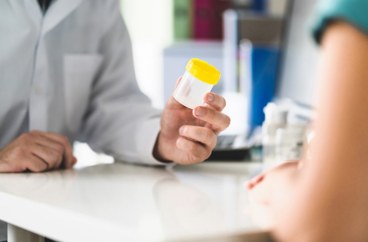 Sangue nelle urine, cause e rimedi