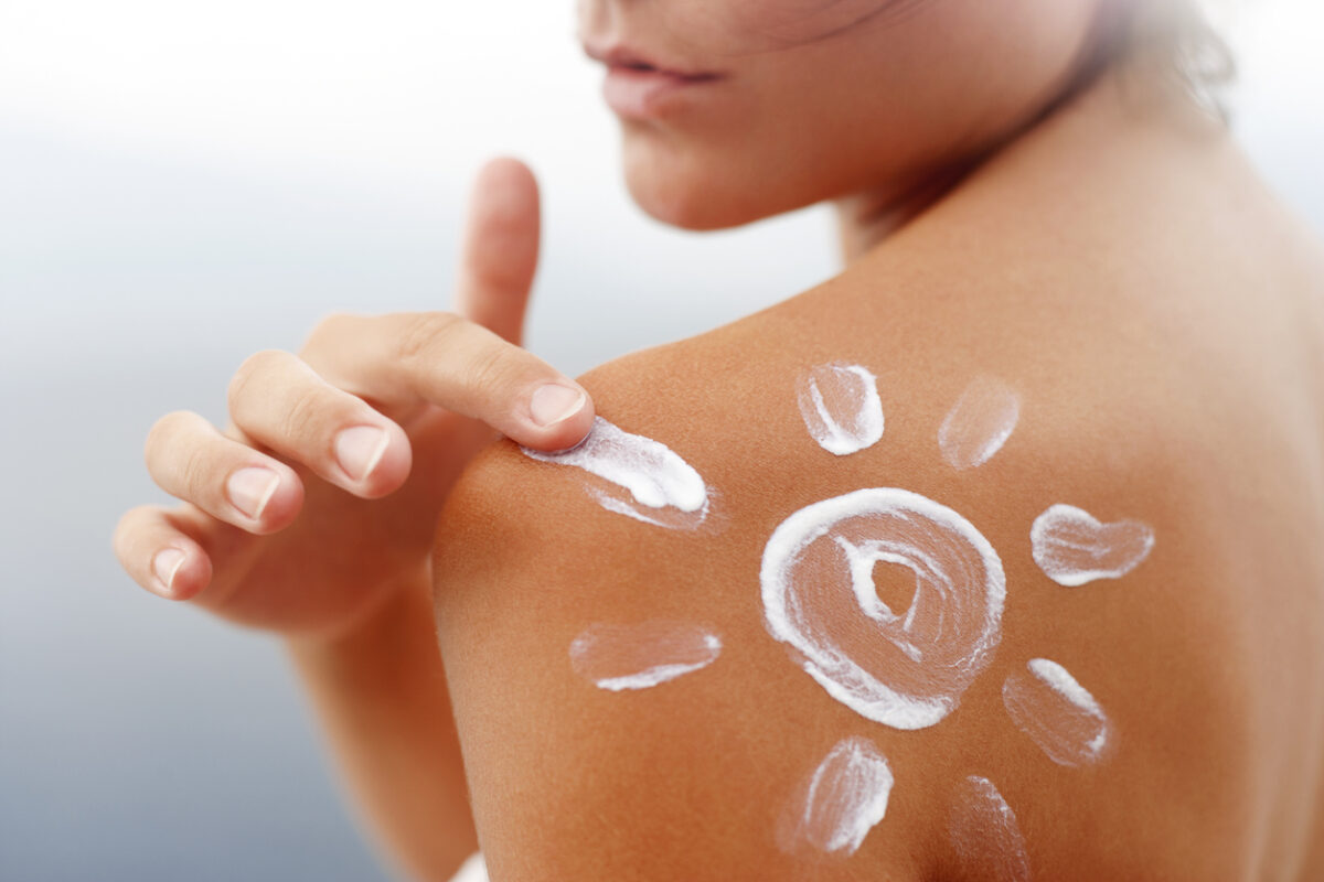 Orticaria solare: cos’è e come curarla