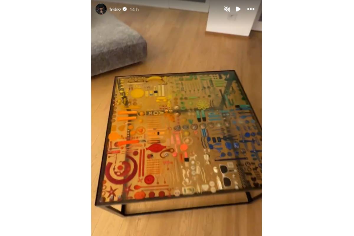 Il tavolino di Fedez (ph Instagram)