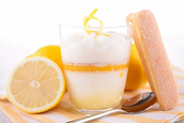 Tiramisù al limone con mascarpone e panna