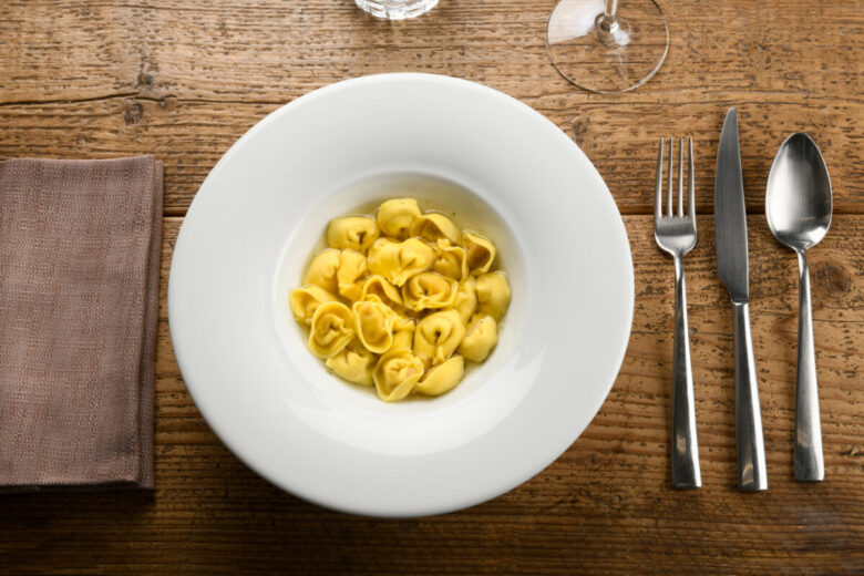 Cappelletti romagnoli in brodo: la ricetta tradizionale