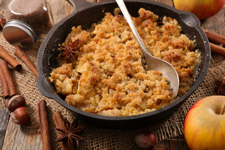 Crumble di mele in padella: la ricetta facile e veloce