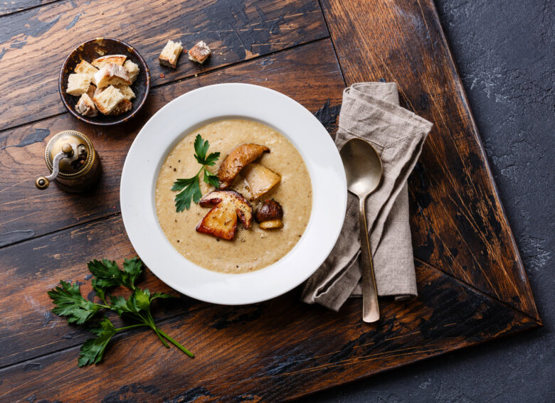 Zuppa di funghi porcini e patate