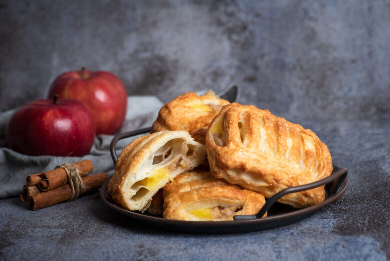 Sfogliatine di mele e marmellata