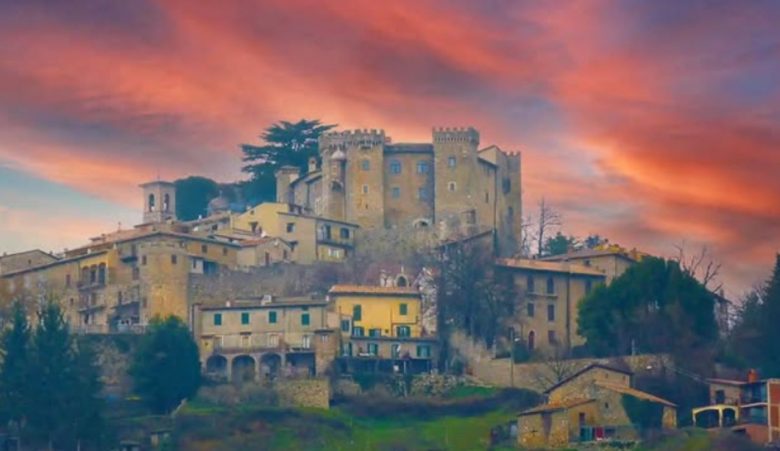 Collalto Sabino all'imbrunire (Fonte caccia_al_tesoro_feudi_perduti Instagram) - unadonna.it