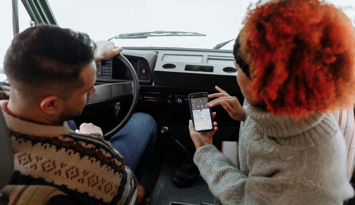 Google Maps VIETATO in auto: la nuova norma fa tremare milioni di italiani | Multa da quasi 500 € e zero scuse