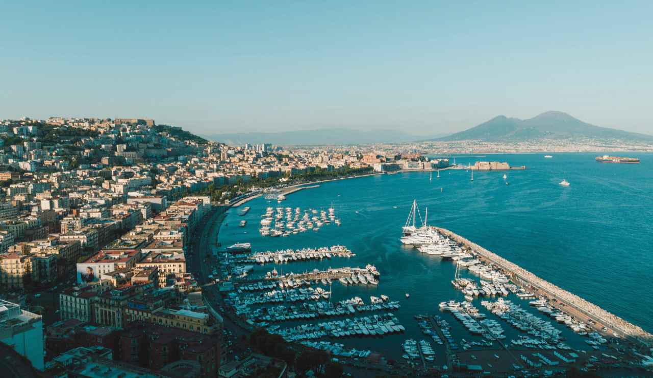 Napoli dall'alto (Pixabay) - unadonna.it
