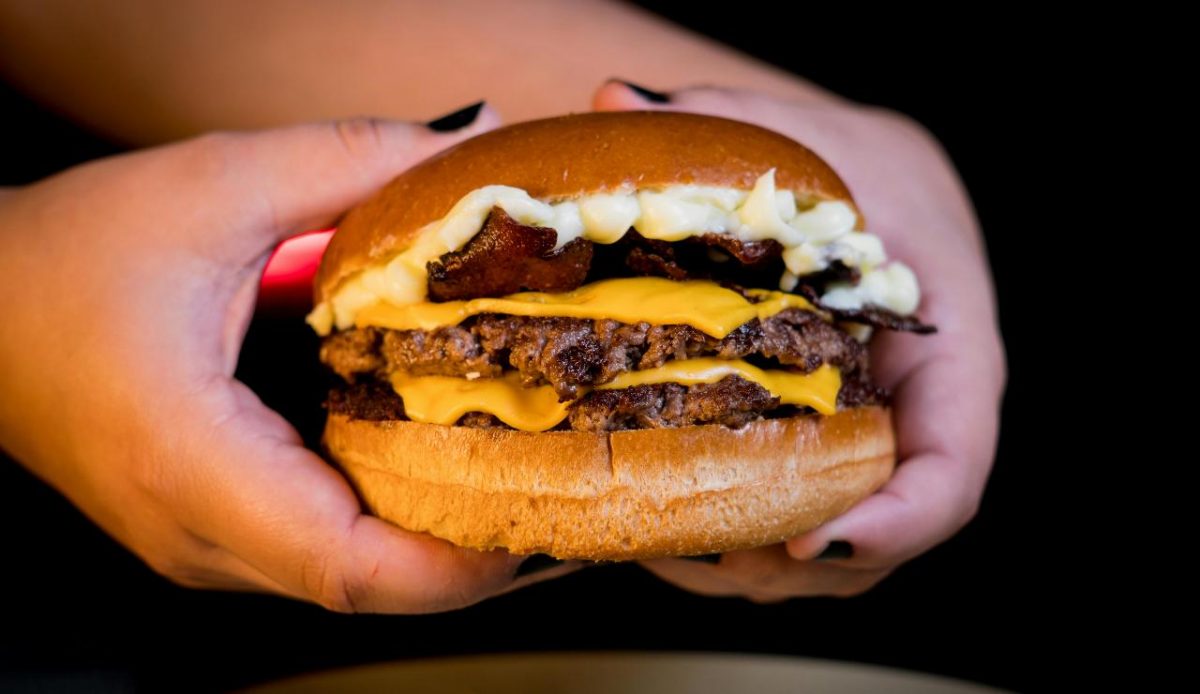 Panino con hamburger - (Pexels) - unadonna.it