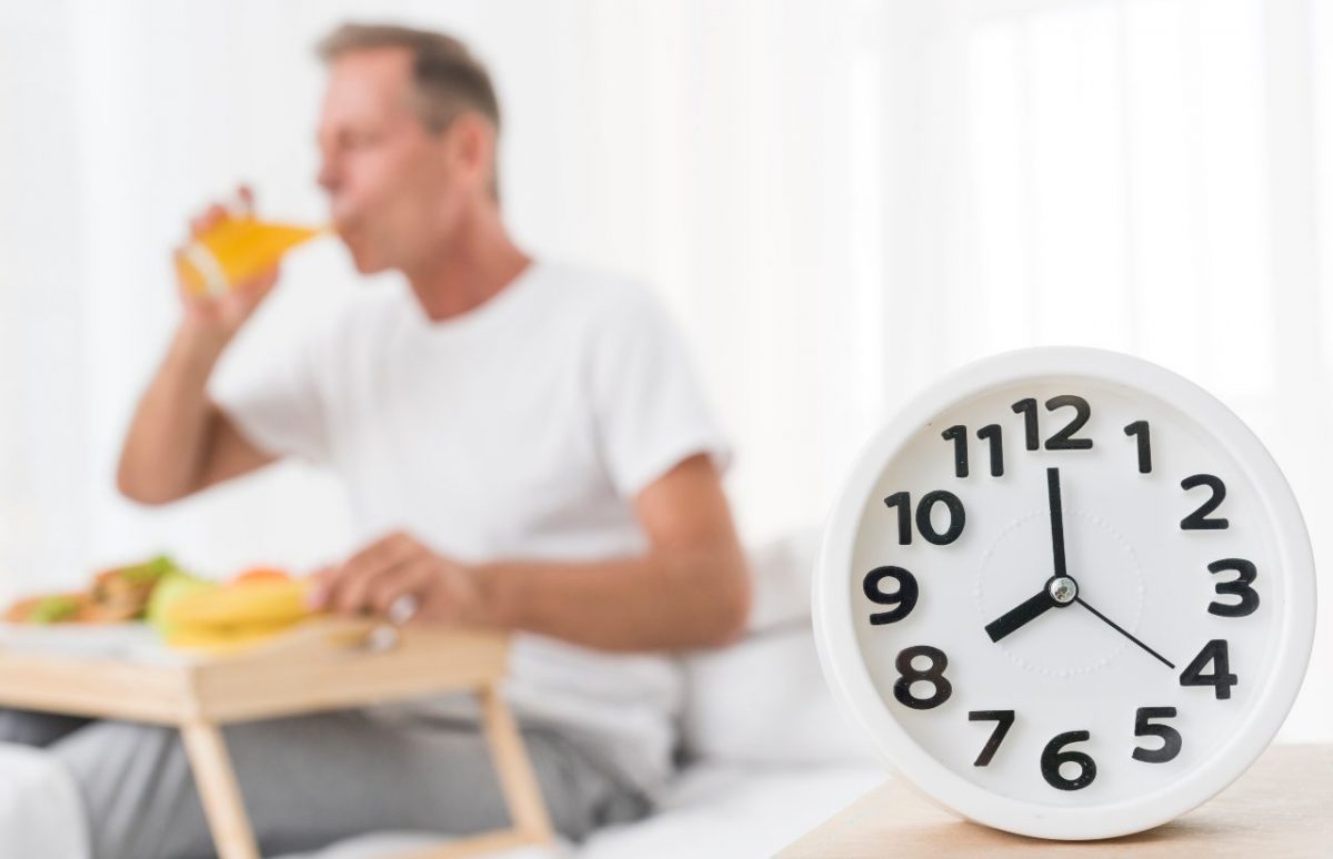 Colazione entro le 9? È la chiave per attivare il metabolismo e sentirsi pieni di energia tutto il giorno