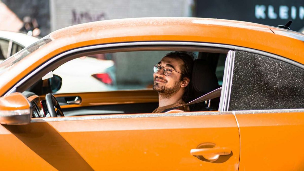 ULTIM’ORA – Legge “azzera debiti”: bollo auto cancellato e addio cartelle esattoriali | Serve mettere solo una firma qui